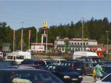 Kuva pikaruokapaikasta. Klikkaa kuva kioskiostoksista.